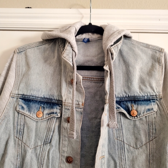 Jean Jacket by H&M - Picture 3 of 6